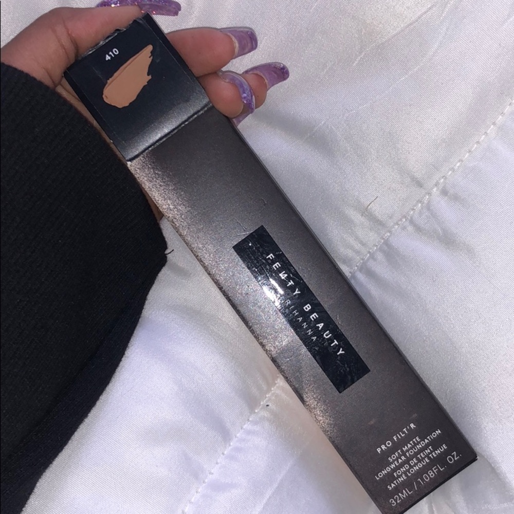 Fenty Beauty Pro Filt’r Foundation in 410
